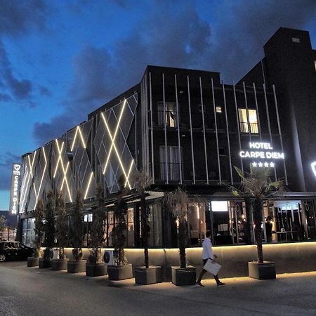 Hotel Carpe Diem モスタル エクステリア 写真