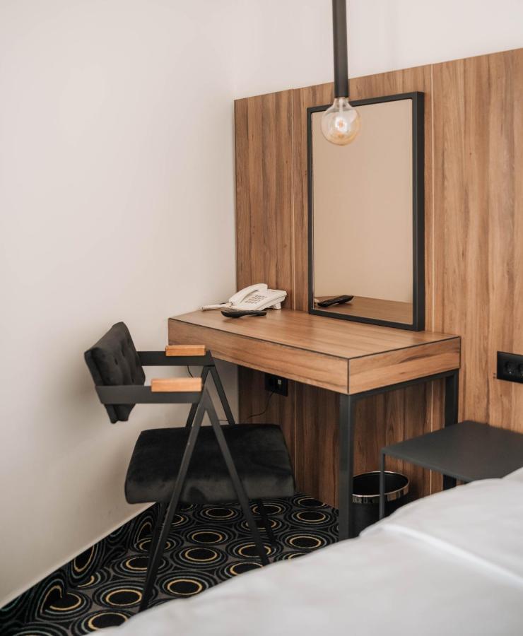 Hotel Carpe Diem モスタル エクステリア 写真