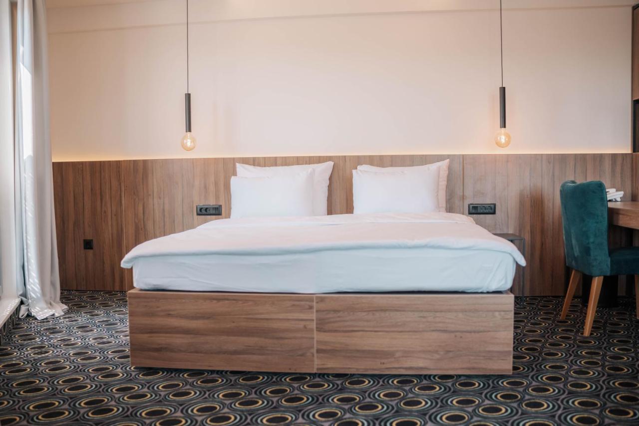 Hotel Carpe Diem モスタル エクステリア 写真
