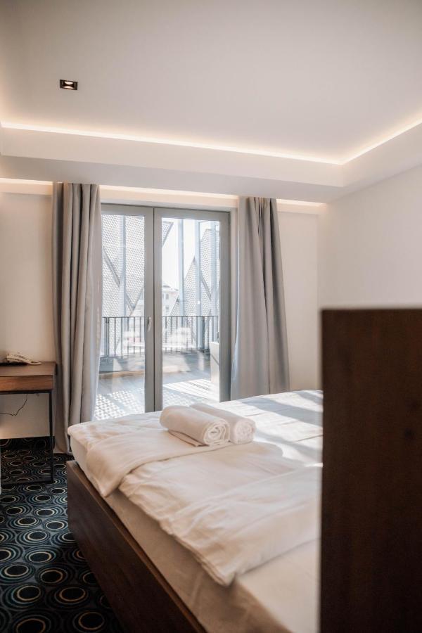 Hotel Carpe Diem モスタル エクステリア 写真