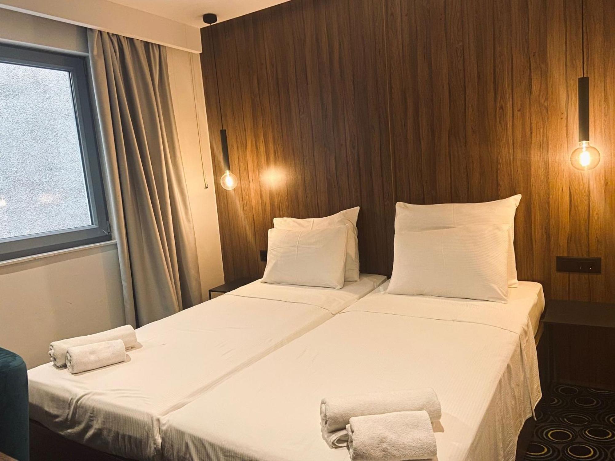 Hotel Carpe Diem モスタル エクステリア 写真