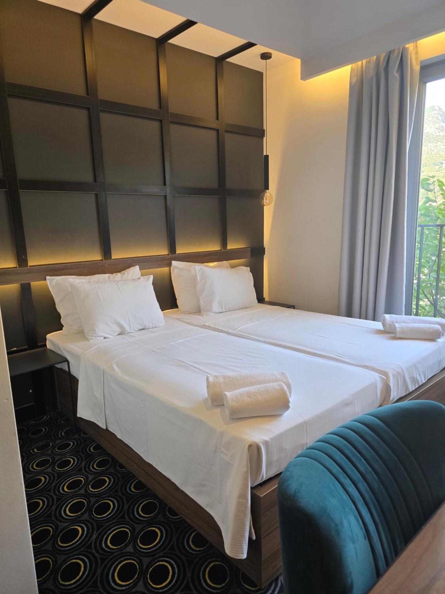 Hotel Carpe Diem モスタル エクステリア 写真