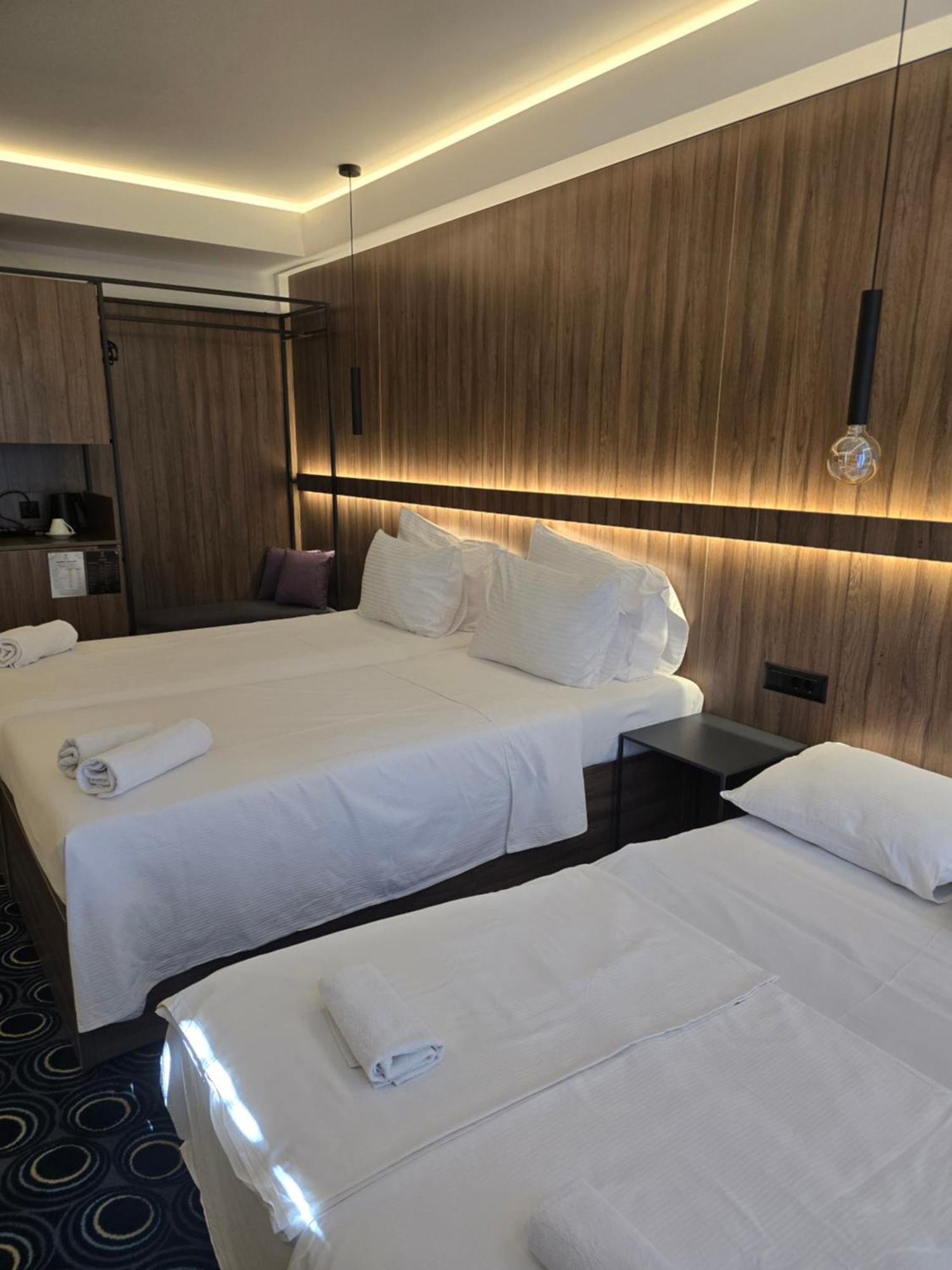 Hotel Carpe Diem モスタル エクステリア 写真
